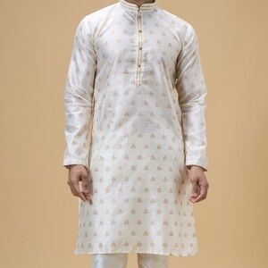 NWT - Cream Jacquard Silk Embroidery Woven Kurta - Size Large